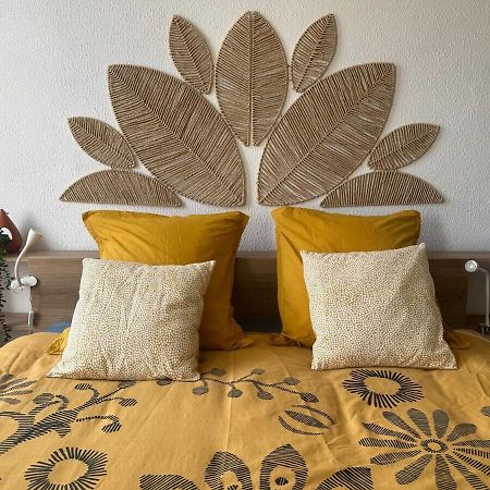 Appartement Cosy Au Coeur De La Ville D'אוש מראה חיצוני תמונה